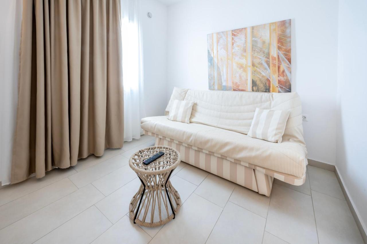 Orizontes Hotel Santorini Pýrgos المظهر الخارجي الصورة