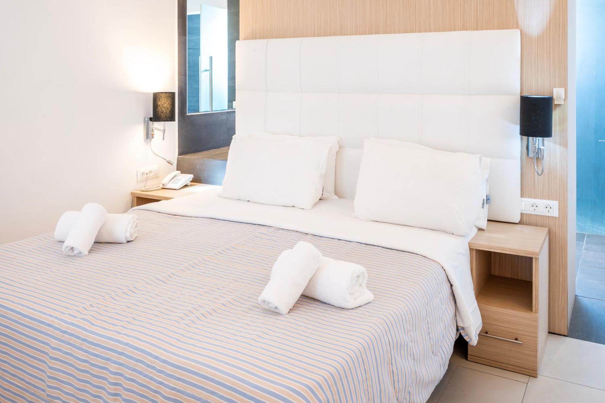 Orizontes Hotel Santorini Pýrgos المظهر الخارجي الصورة